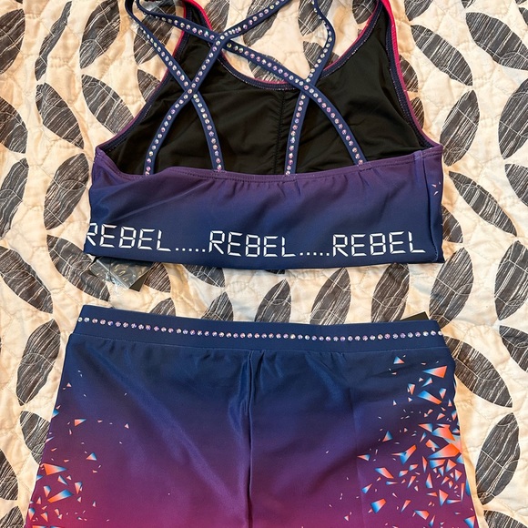 Rebel Athletic Futuristic set - Picture 4 of 4